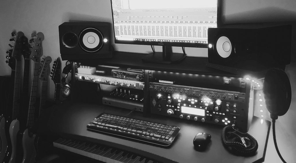 JP METAL Producer Mixing Room
